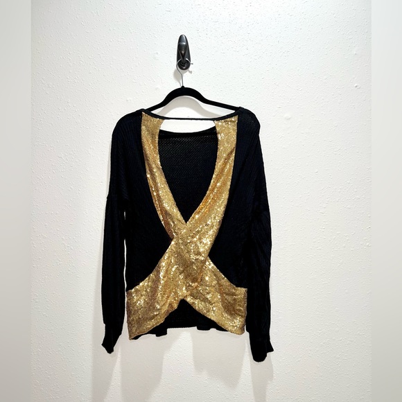 Sequin cross backed blouse. - Picture 2 of 4